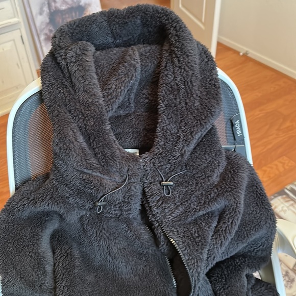 Jacket - Picture 2 of 3